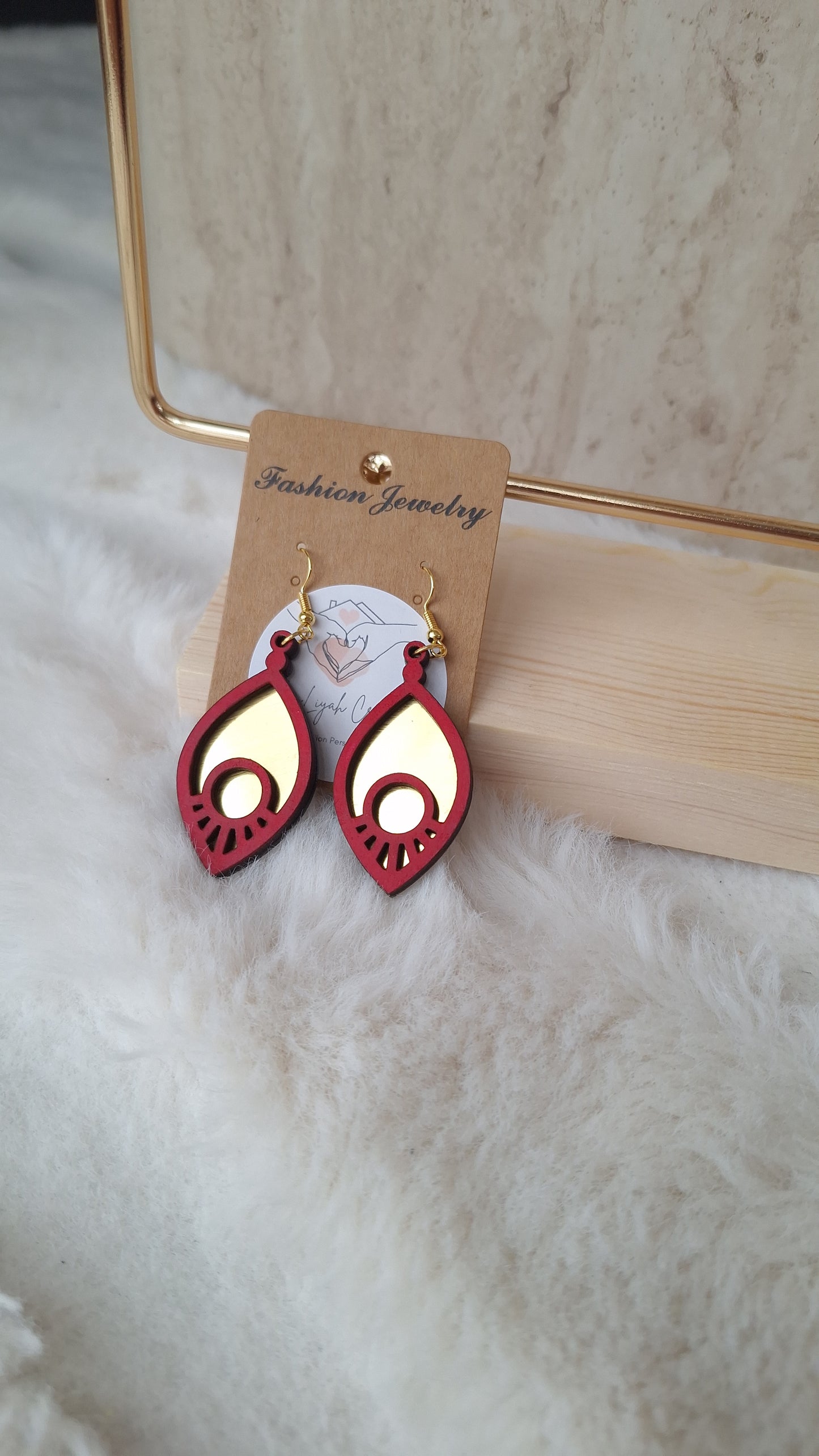 Boucles d'oreilles or et rouge