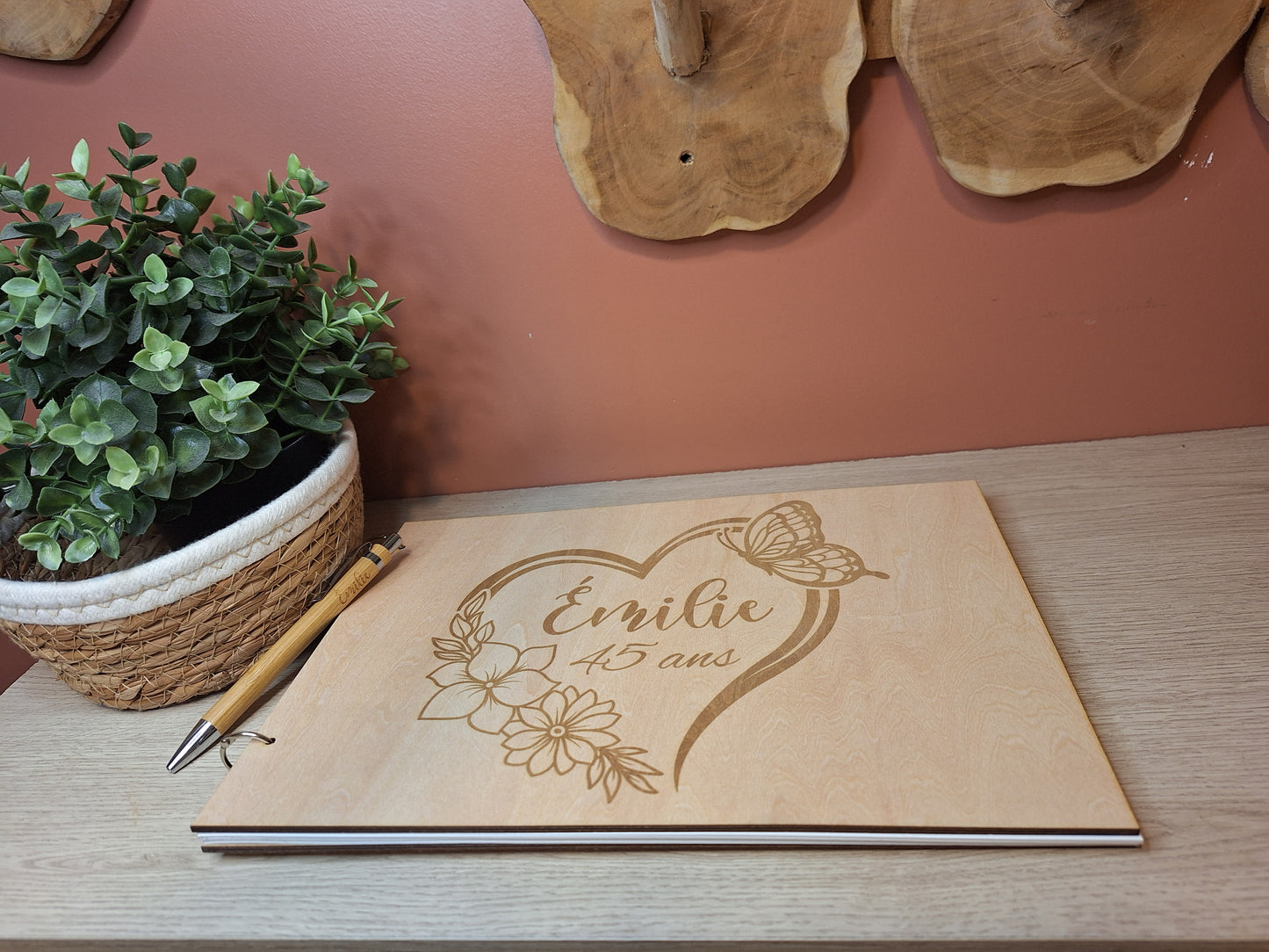 Livre d'or couverture bois